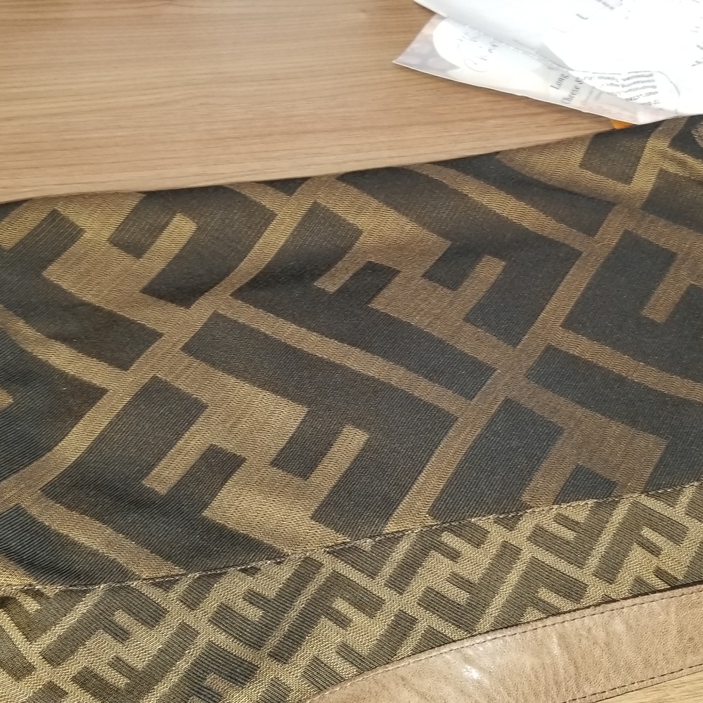 Fendi Zucca XL baguette AUTHENTIC - Picture 2 of 14